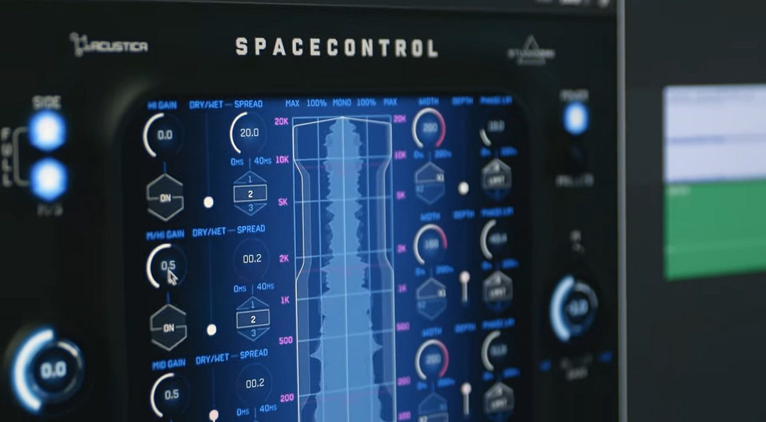 Space Control : amplificateur multi-bandes par Acustica Audio & Hardwell