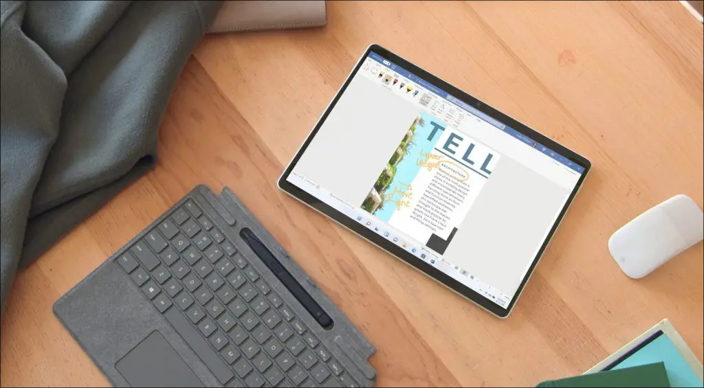 Surface Pro 8 avec accessoires