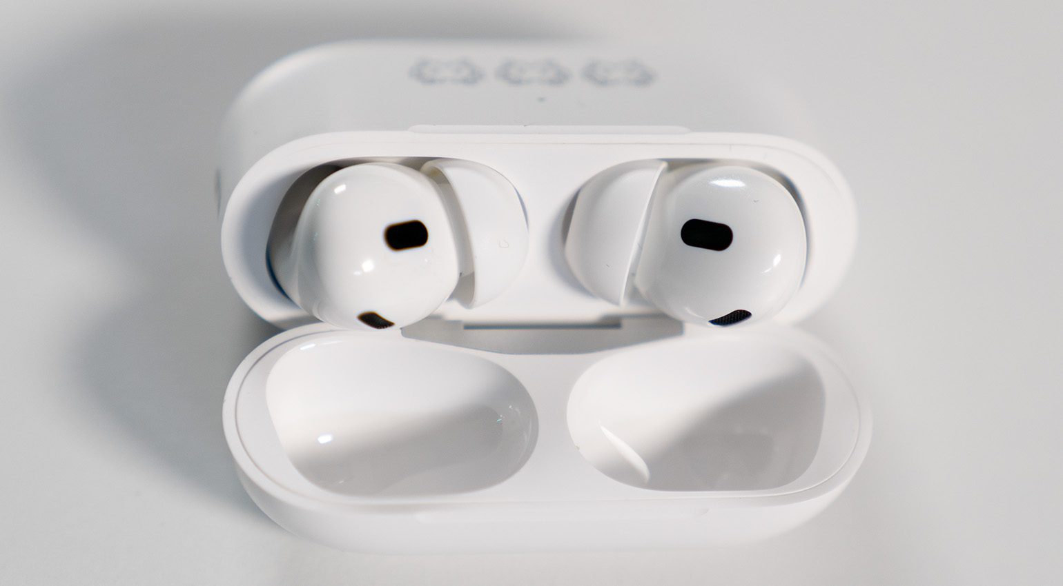 Review: Apple AirPods Pro 2. Écouteurs intra-auriculaires de génération