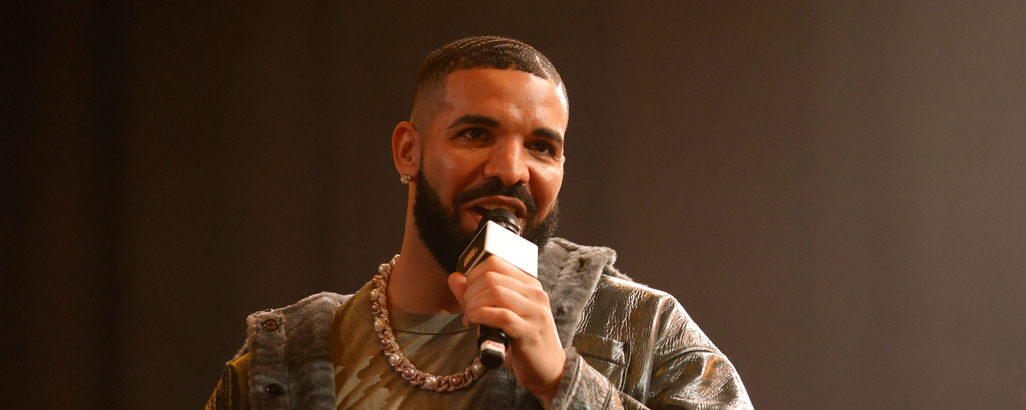 Drake présente une nouvelle chanson avec le producteur prometteur BNYX -
