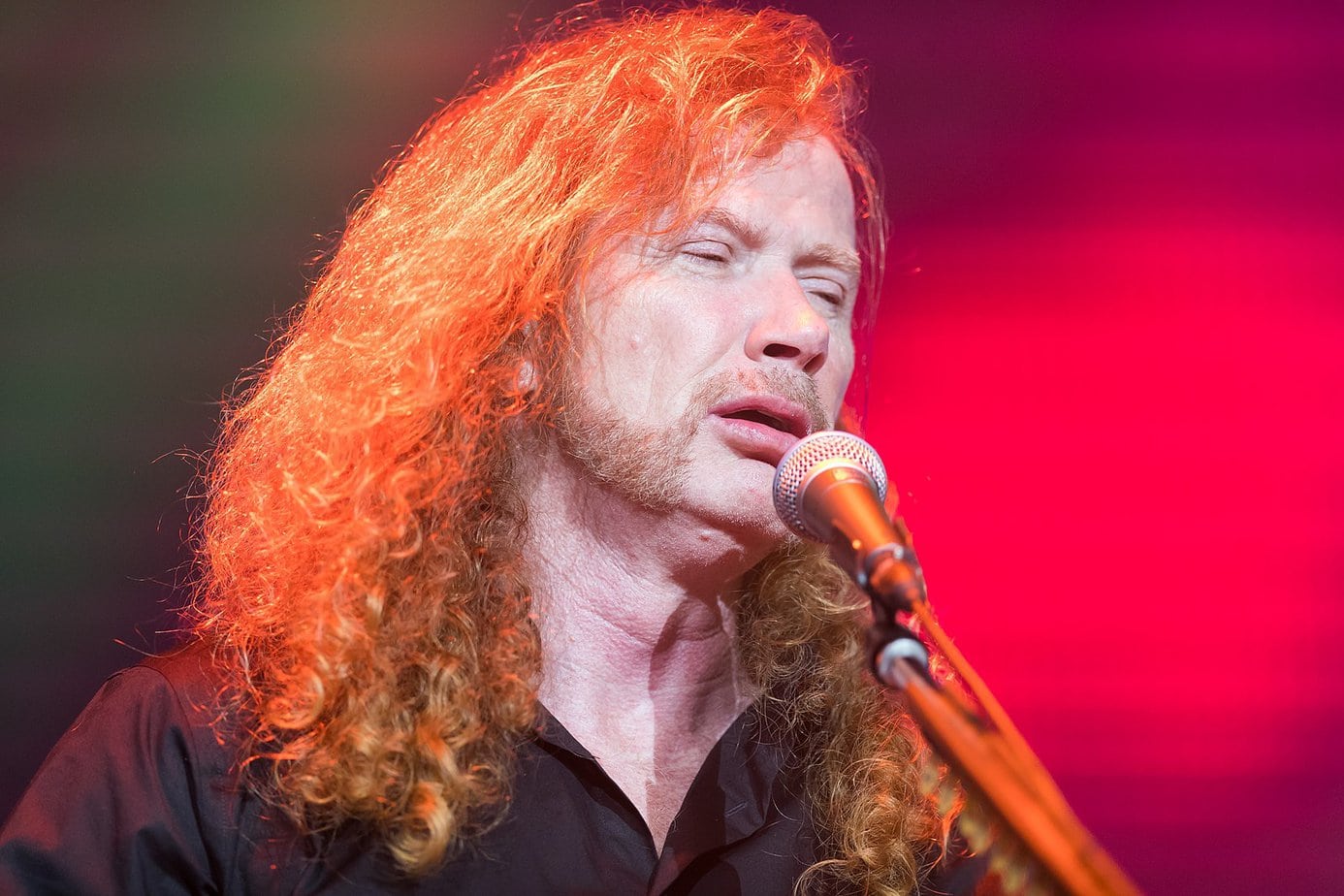 L'ex-guitariste de Megadeth se souvient comment Dave Mustaine a viré un producteur pour un comportement étrange
