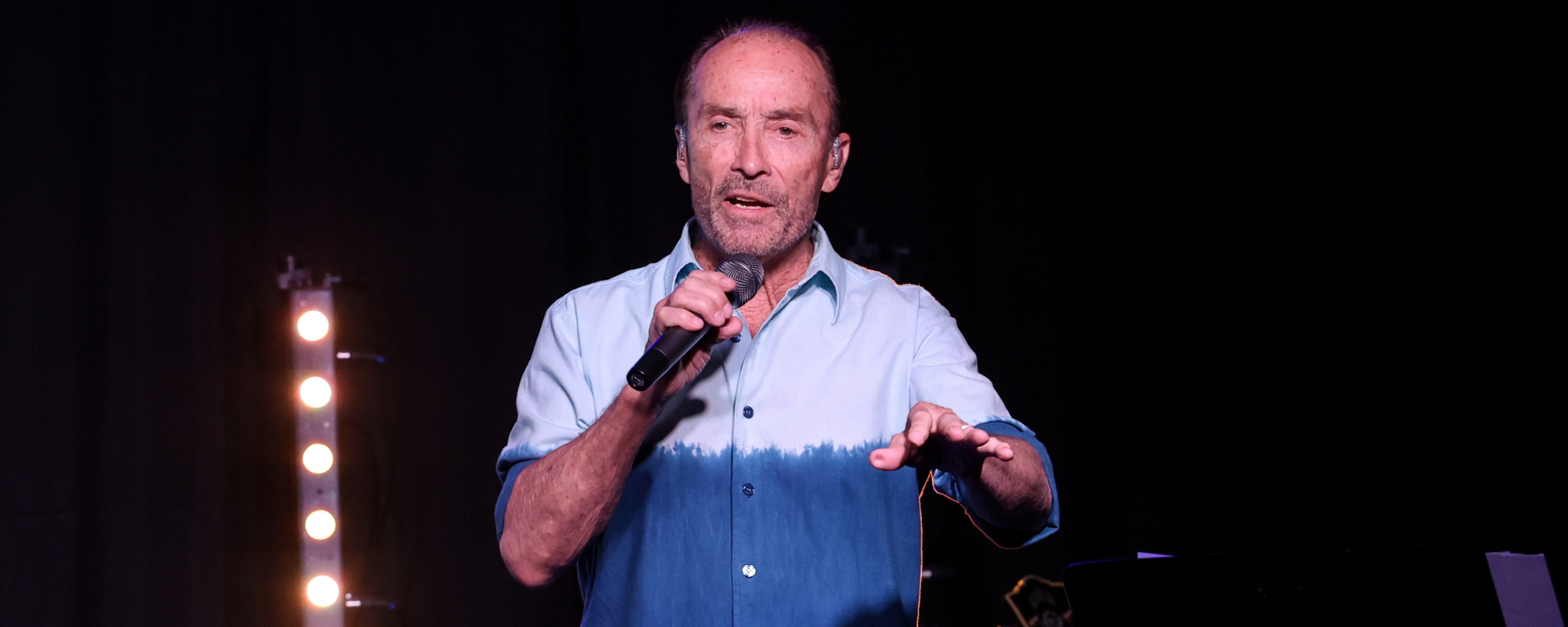 Lee Greenwood annonce le coffret "All Time Hits & American Anthems"