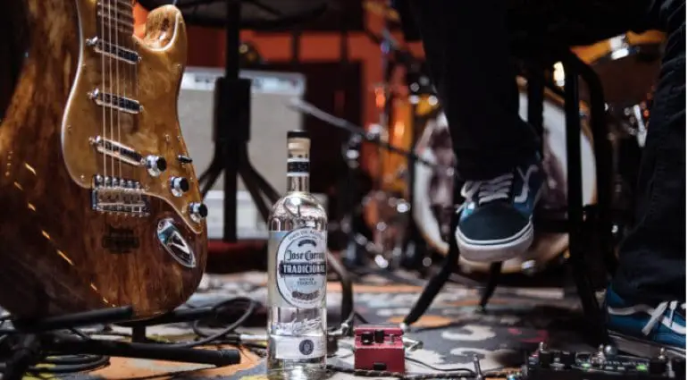 Cuervo Fender Stratocaster Tequila