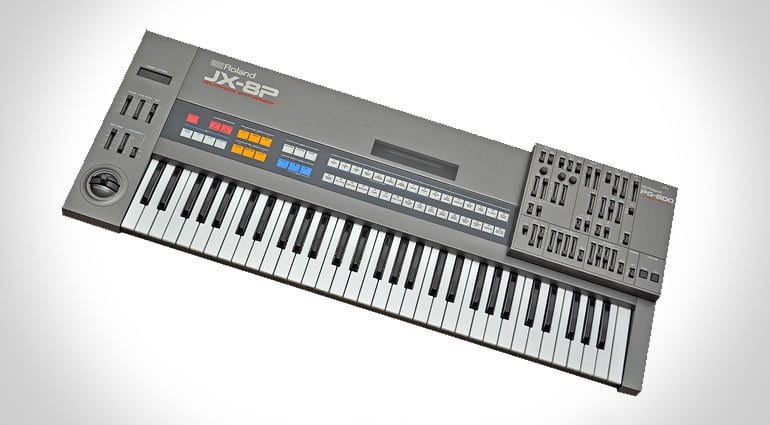 Puremagnetik ramène les années 80 avec Jax – les sons du Roland JX-8P