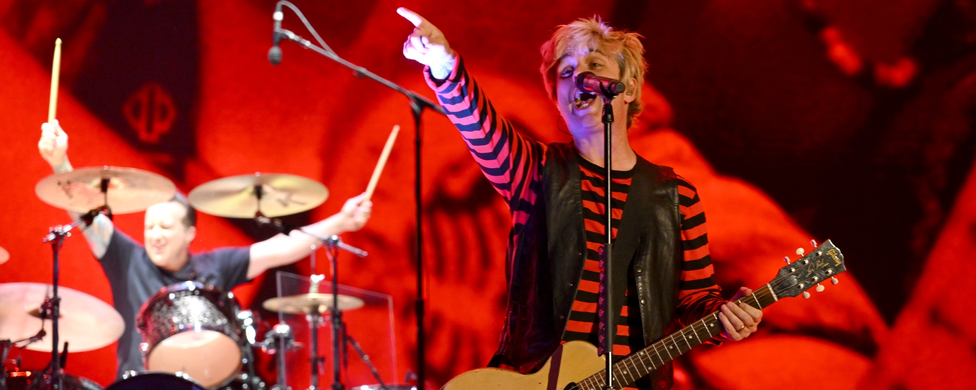 Green Day sort un nouveau single audacieux « One Eyed Bastard » dans la foulée de sa performance polarisante à New York