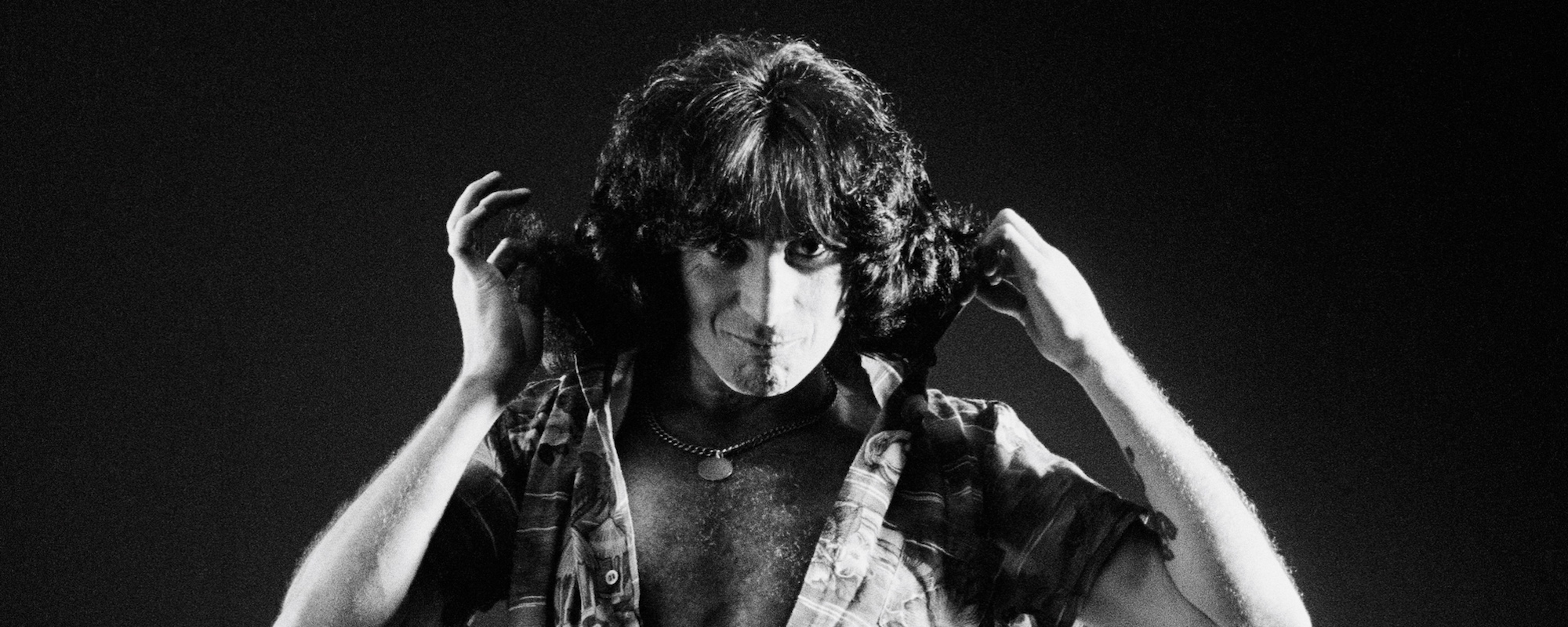 6 chansons que vous ne connaissiez pas que Bon Scott a écrites avant ses jours avec AC/DC