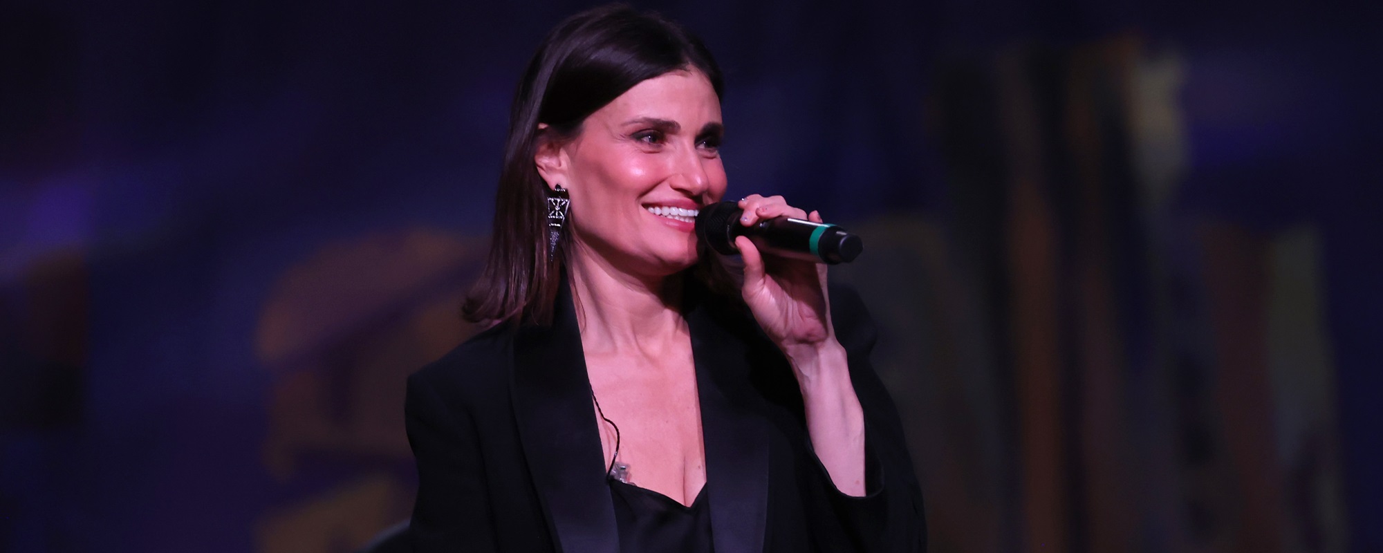 Idina Menzel annonce une tournée nord-américaine en 2024