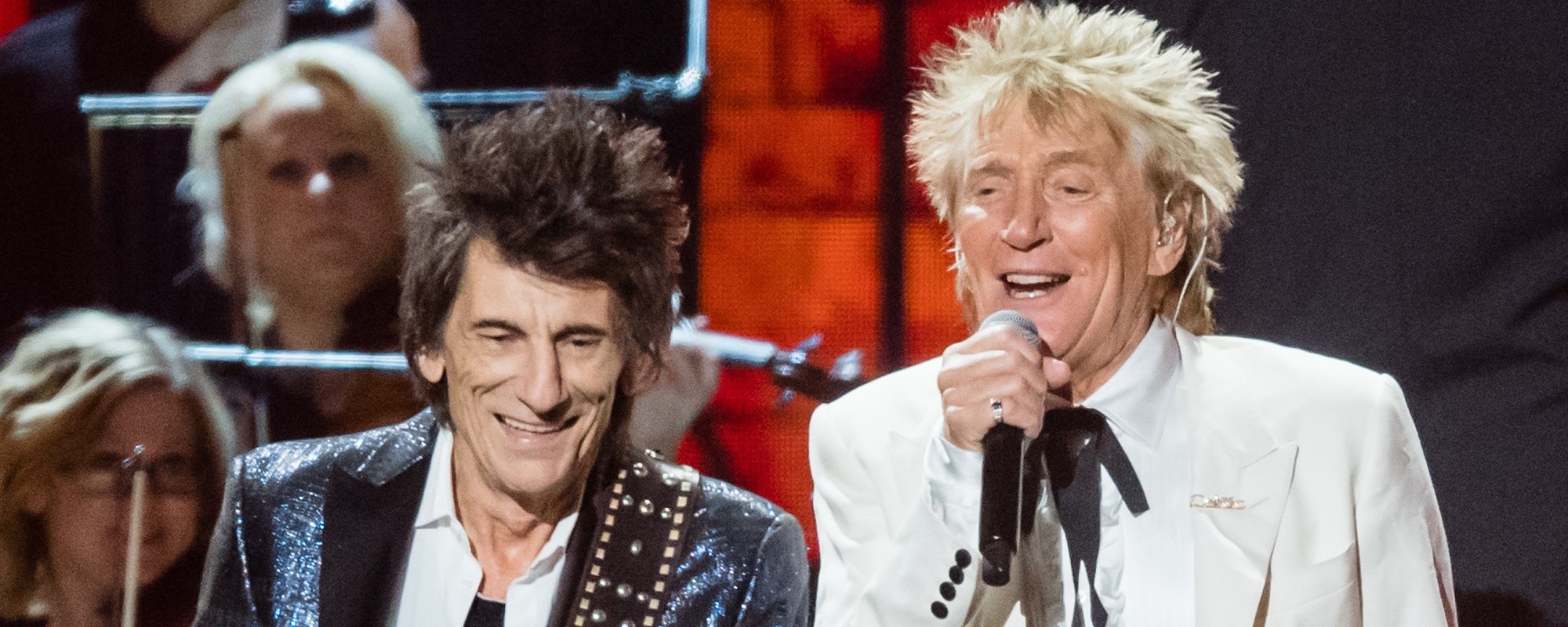 Découvrez Rod Stewart célébrant son 80e anniversaire lors d'une fête surprise à Londres avec son ancien membre du groupe Ronnie Wood