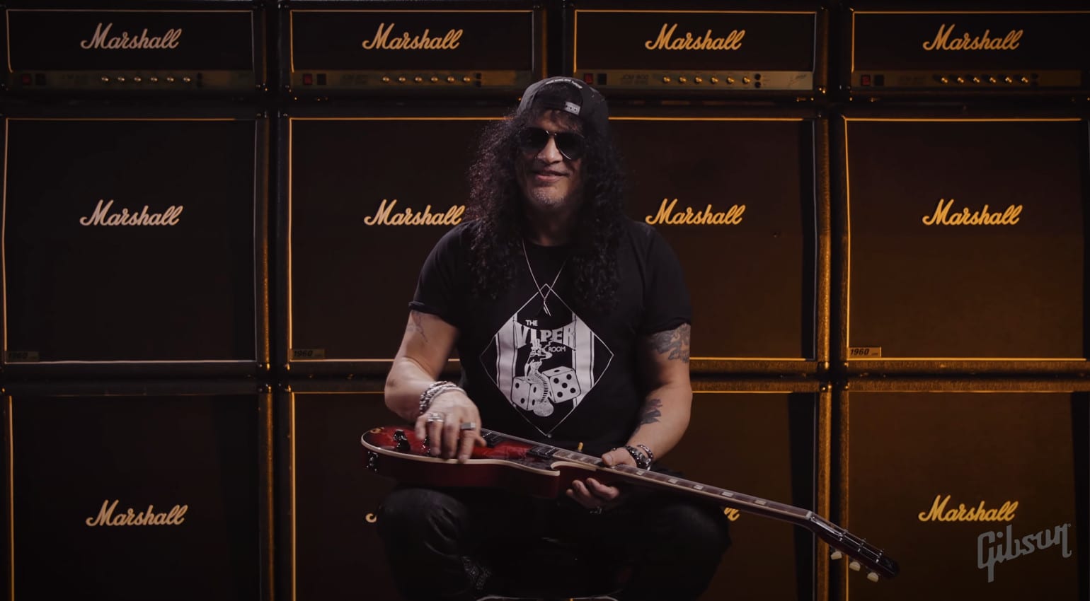 Slash Gibson Les Paul Marshall Wall