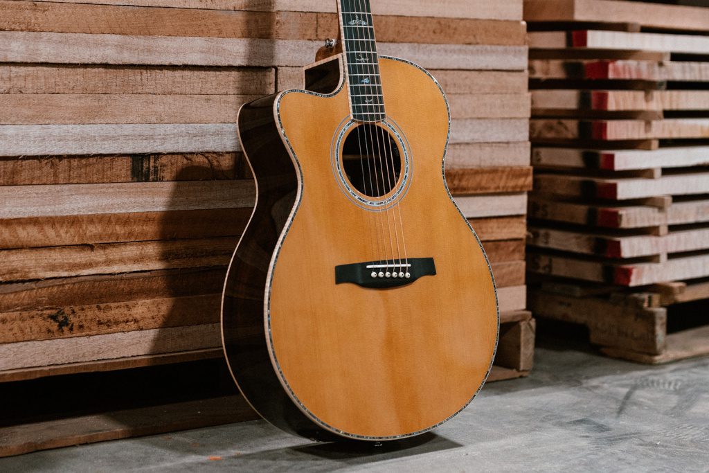 Acoustique: PRS SE A60E Lefty
