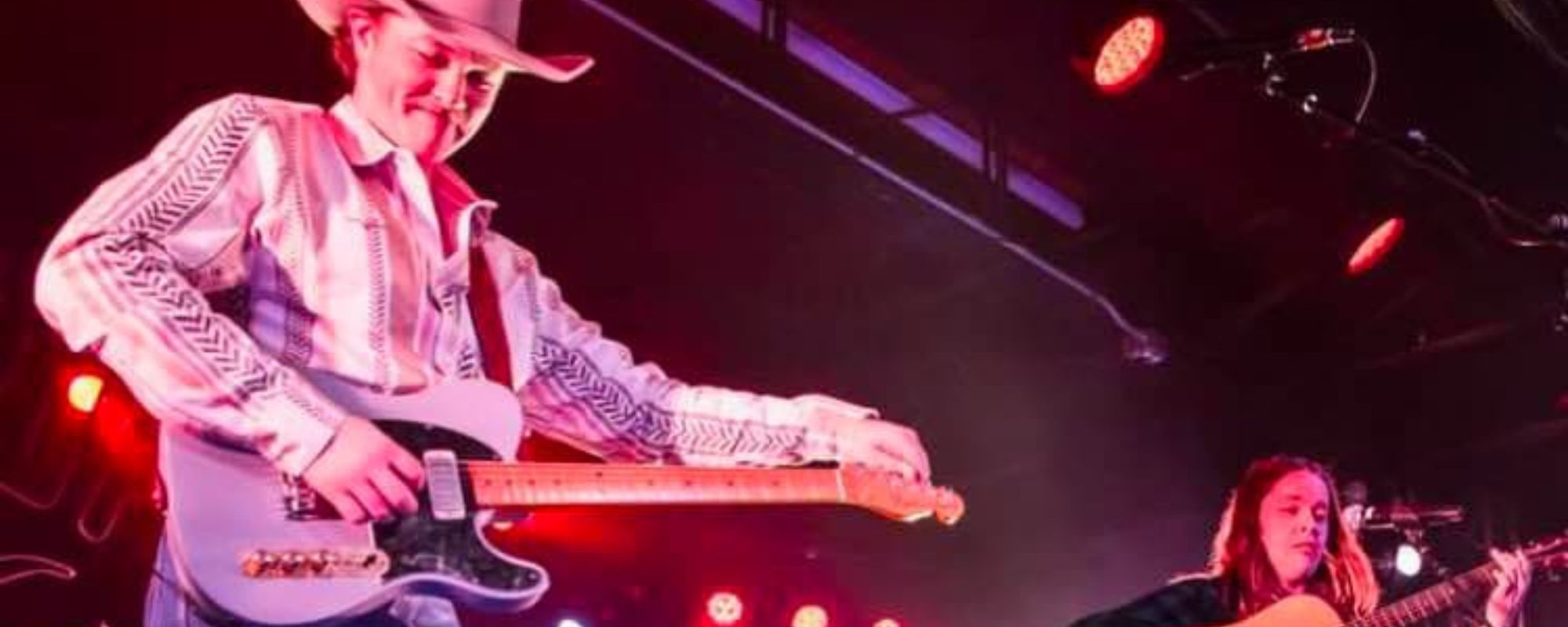 Regardez Zach Top et Billy Strings ont «un bon choix à la mode» à Denver