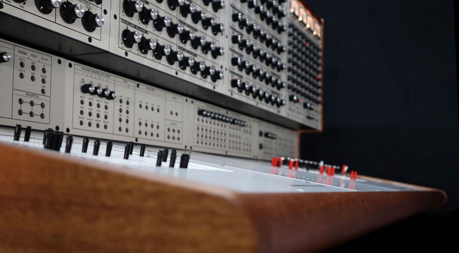 Analogue Solutions Colossus