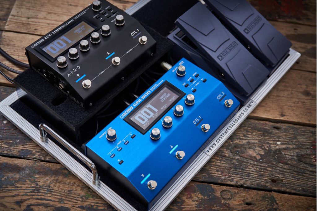 Synthétiseur de guitare BOSS GM-800