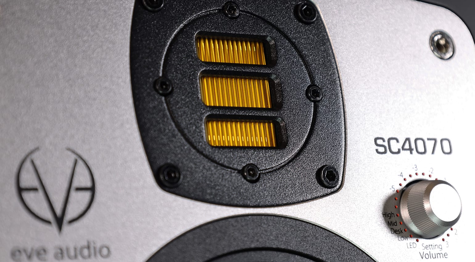 Eve Audio SC4070