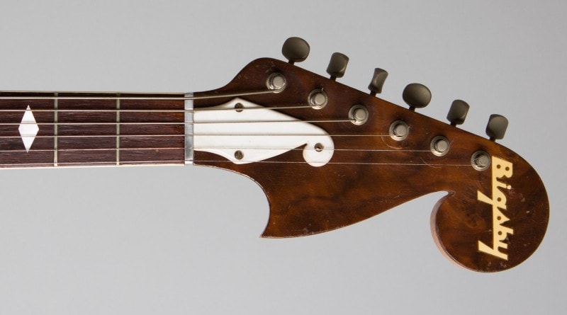 La poupée Bigsby qui a inspiré la poupée Strat