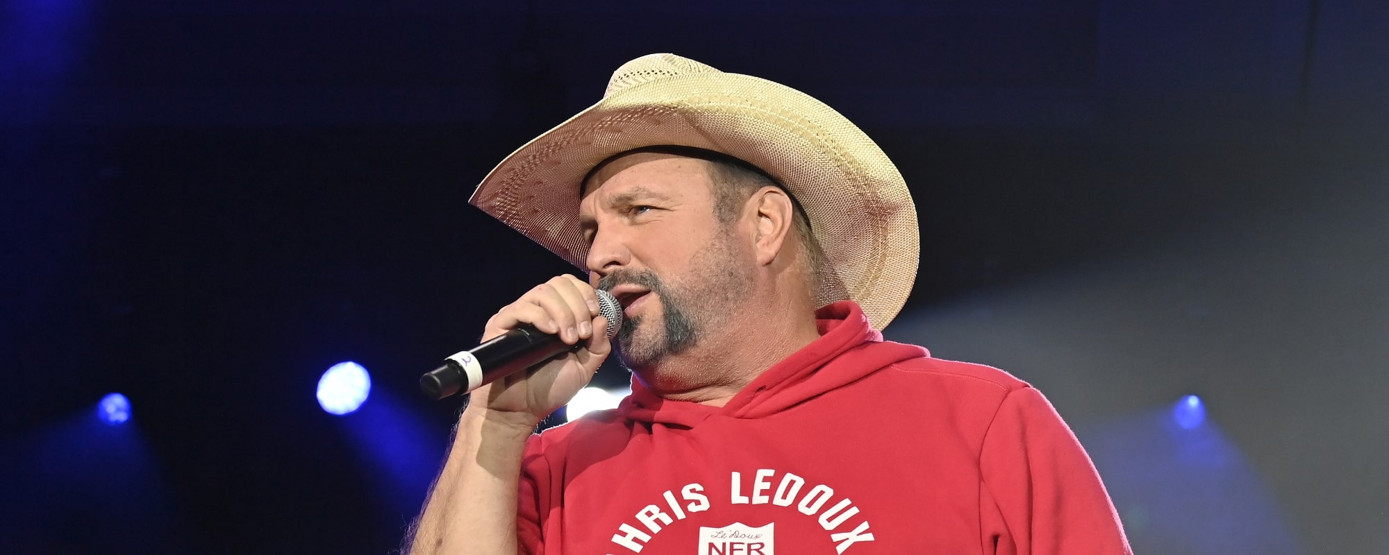 Garth Brooks publie son clip le plus controversé aux côtés de six autres classiques