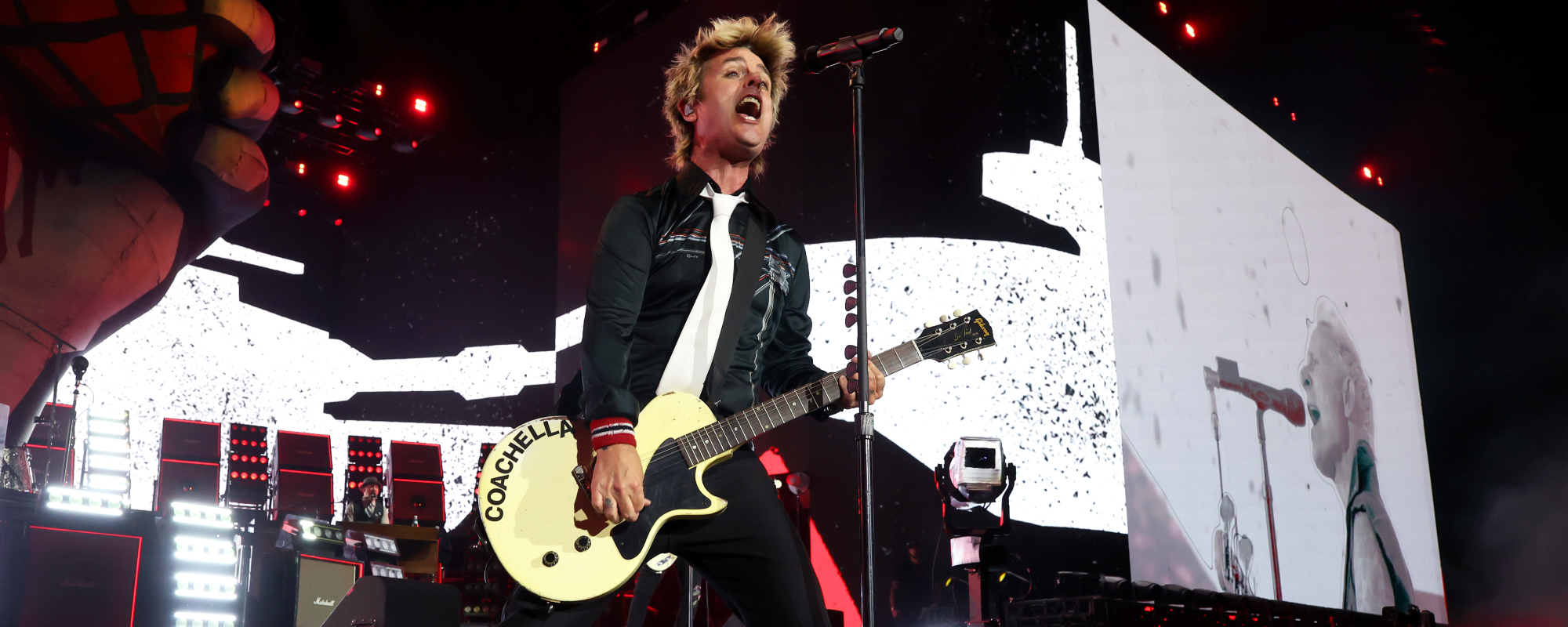 Green Day fait des changements de paroles pendant leur ensemble Coachella