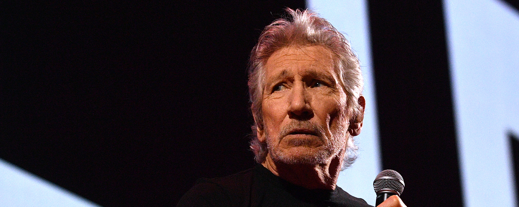 «Était entièrement ma faute»: le célèbre producteur révèle pourquoi lui et Roger Waters de Pink Floyd ont eu une chute