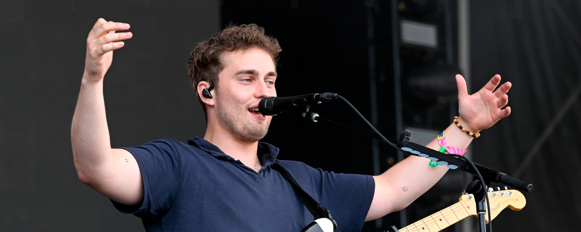 Indie Rock Star se retire des performances du festival après l'hémorragie du cordon vocal
