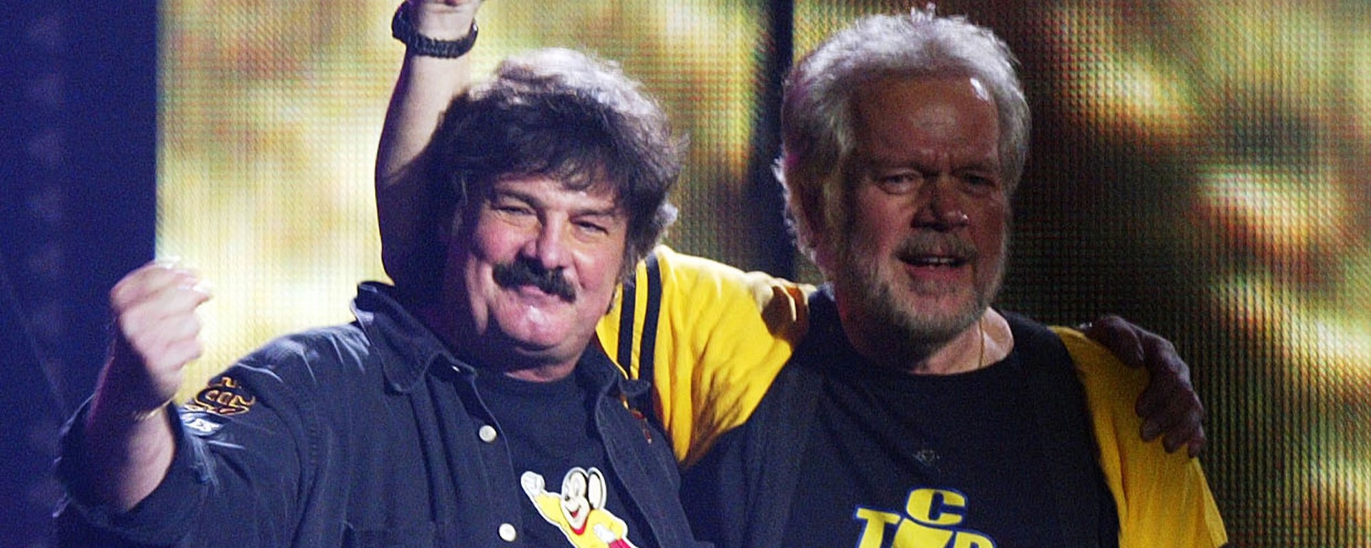 Devinez encore! La supposition qui avec Burton Cummings et Randy Bachman confirment une nouvelle performance de retrouvailles