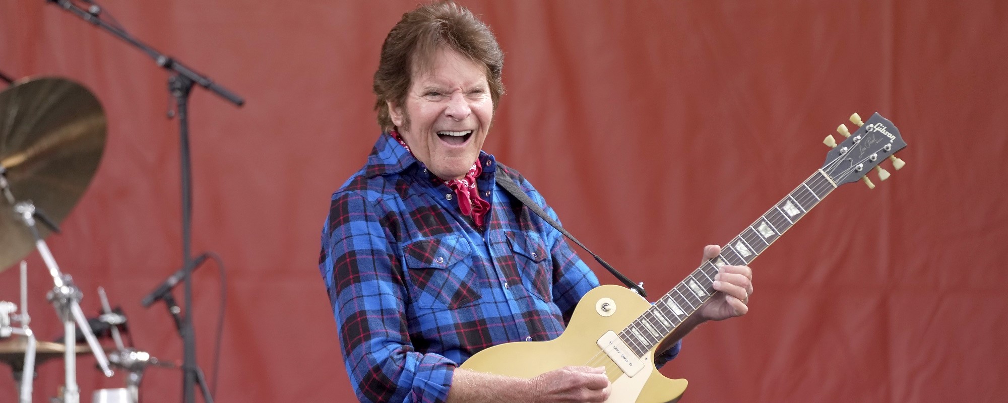 Voici comment vous pouvez accéder à une soirée d'écoute en ligne gratuite pour le prochain album de John Fogerty, 'Legacy'