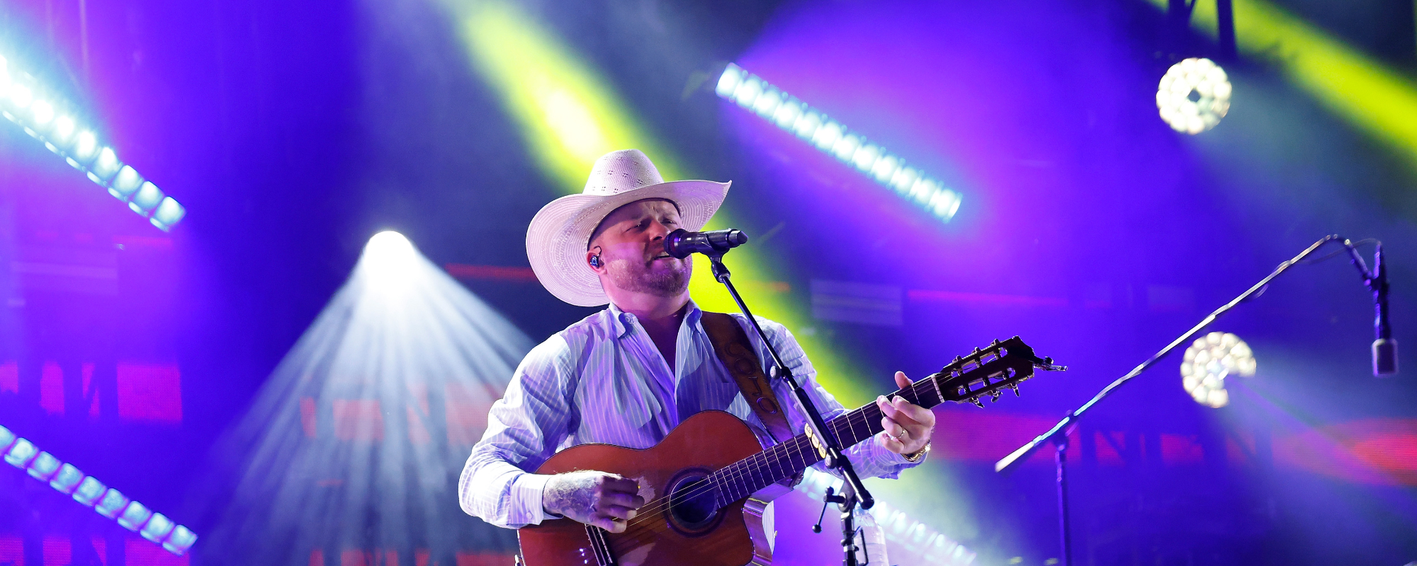 «Dirt Cheap» de Cody Johnson remporte la chanson de l'année aux Nashville Songwriter Awards