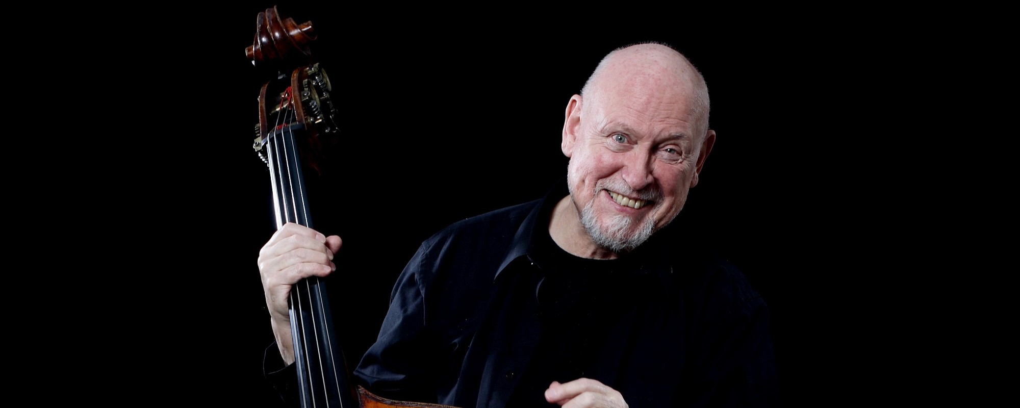 La légende de la basse Danny Thompson, co-fondatrice du groupe folk-rock Pentangle, mort à 86