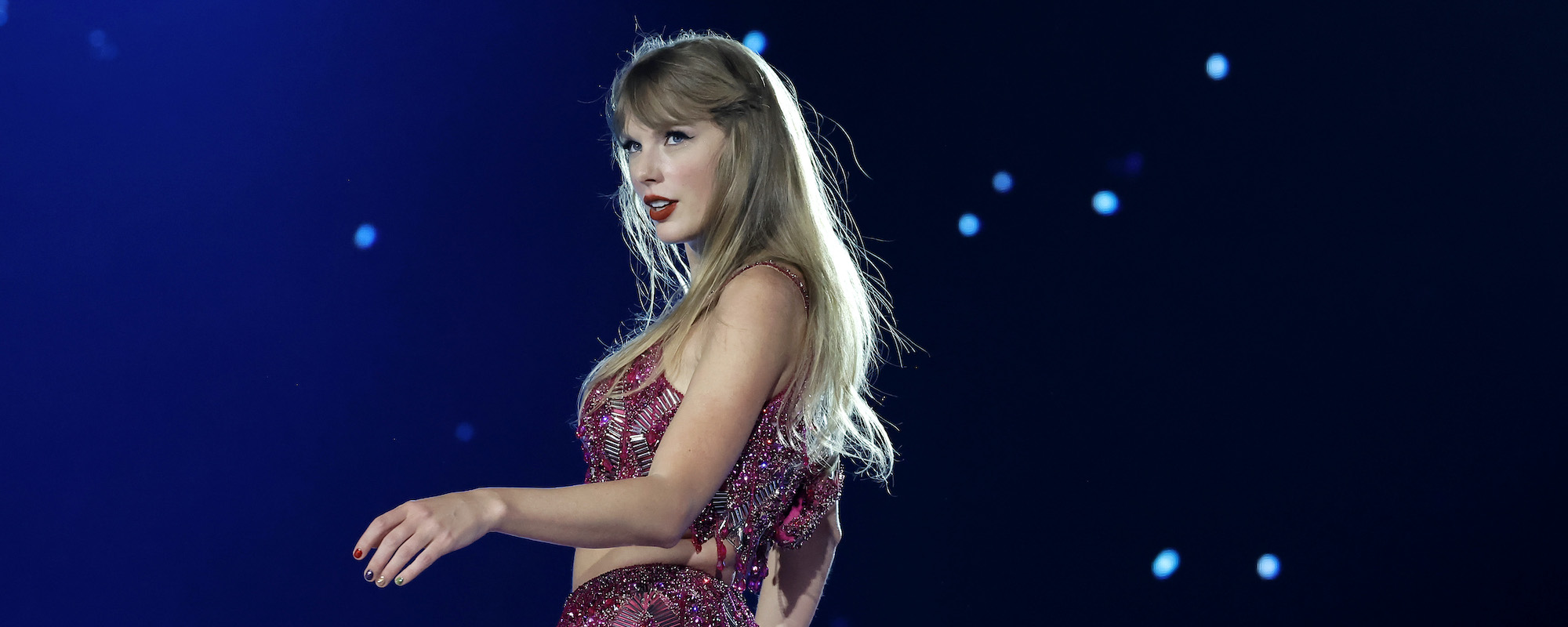 Taylor Swift, Gene Simmons et Paul Stanley de KISS, LL Cool J, David Byrne et bien d'autres parmi les nominés au Temple de la renommée des auteurs-compositeurs 2026