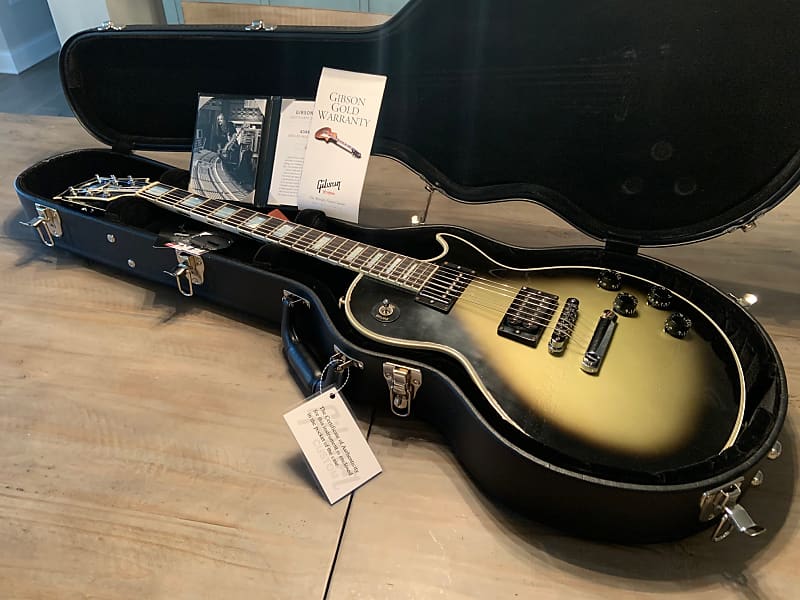 Gibson vieilli, signé Adam Jones signature Silverburst Les Paul Custom