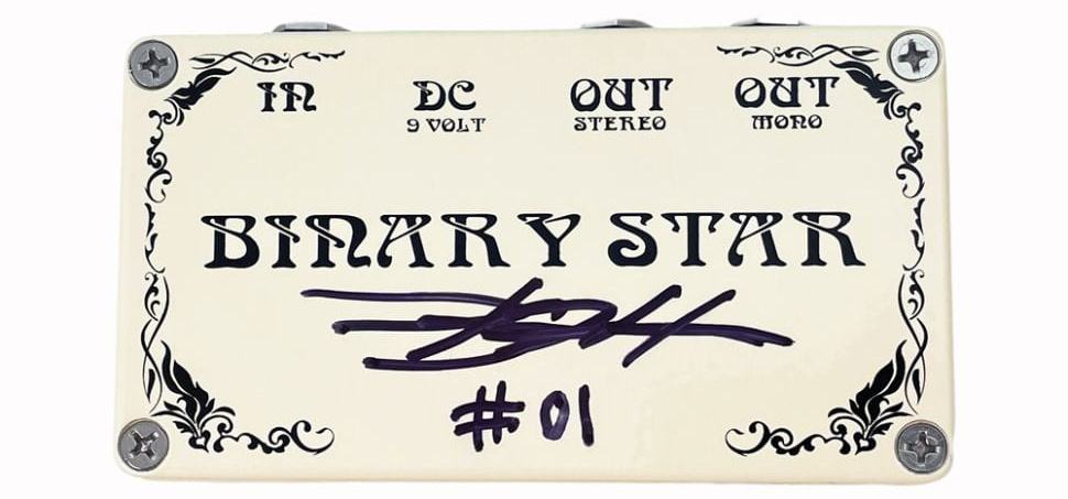 Red WItch Binary Start signé par Ben Fulton