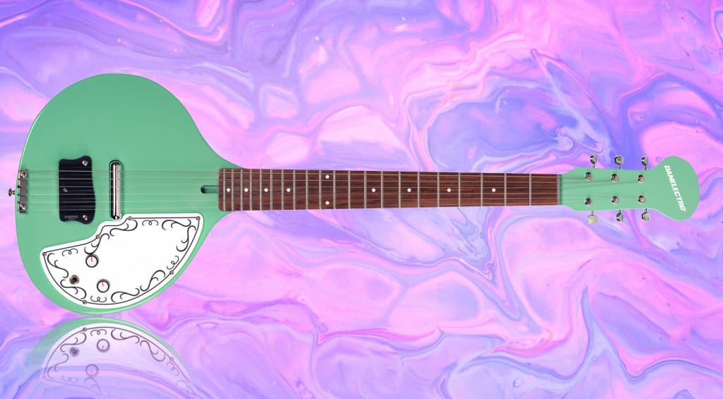 Danelectro Baby Sitar – get those Paint It Black tones!