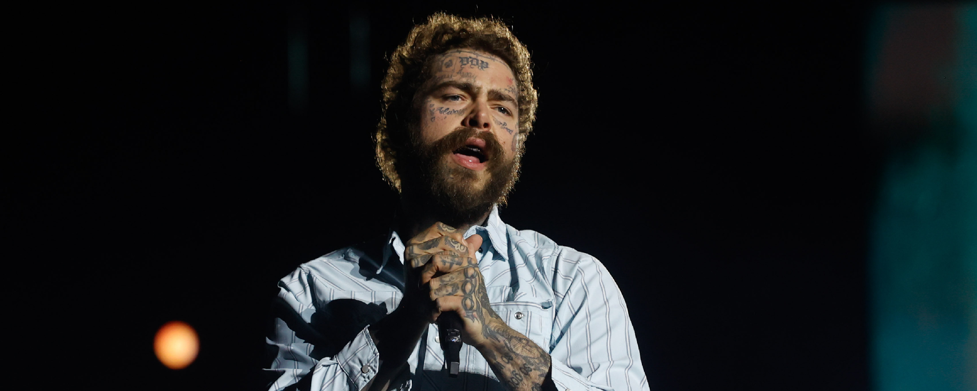 La signification particulière derrière la performance de Post Malone lors du spectacle de mi-temps de Thanksgiving des Cowboys