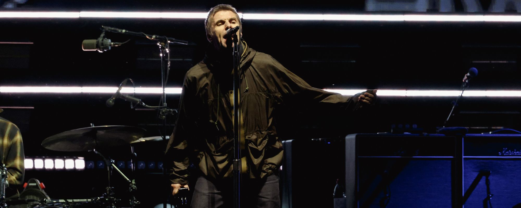 Liam Gallagher débarque sur le spectateur d'Oasis qui a lancé Flare au Melbourne Show : "Vous obtiendrez le vôtre, faites-moi confiance"