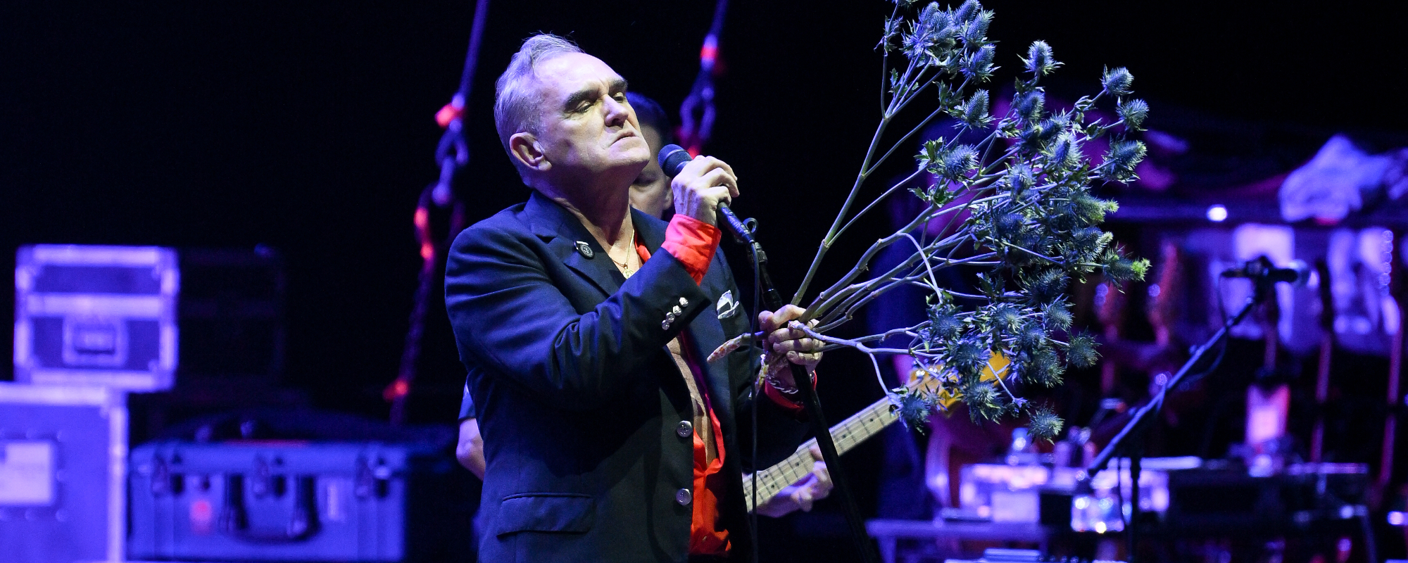 Un hitmaker des années 80 annule deux concerts dans un « épuisement extrême »