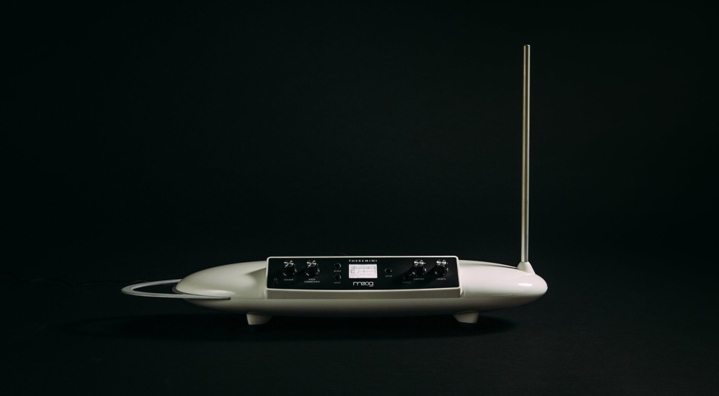 Synthé effrayant Moog Theremini