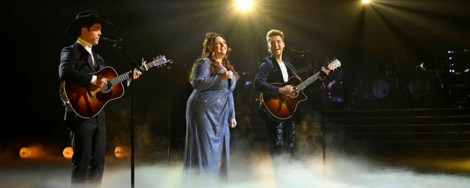 Finale de « The Voice » : Reba McEntire et DEK of Hearts s'associent pour le spectacle festif "Le Père Noël arrive en ville"