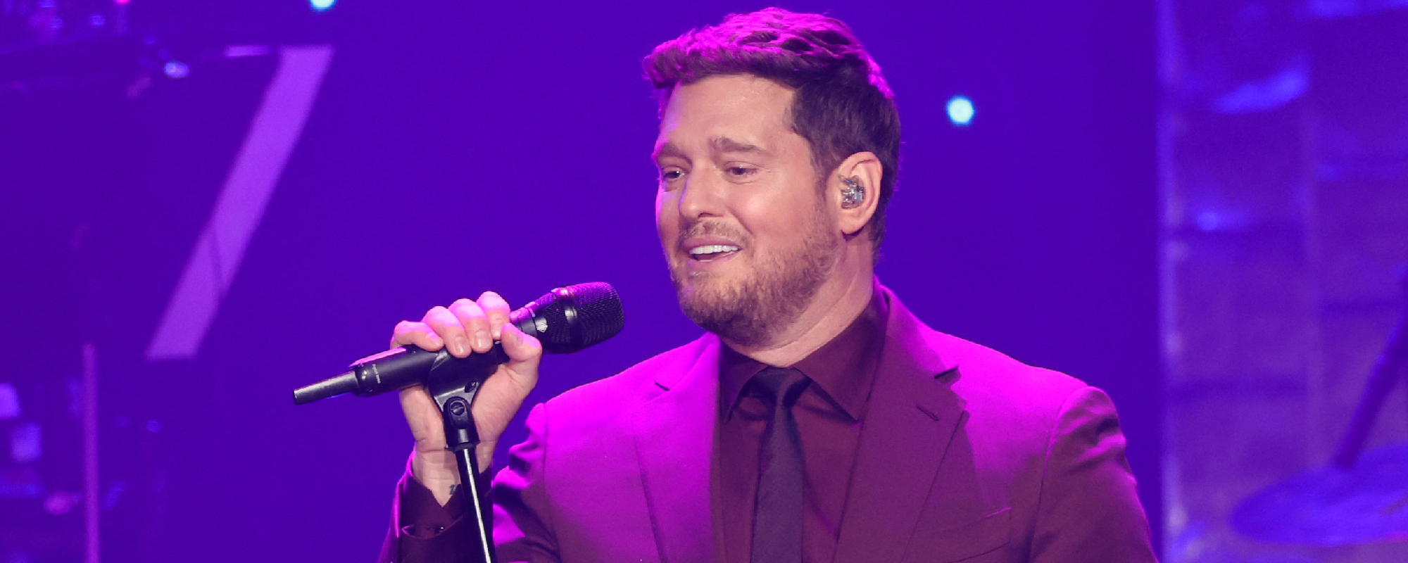 Michael Bublé répand la joie des fêtes avec un nouveau duo de Noël aux côtés d'un ancien gagnant de « The Voice »