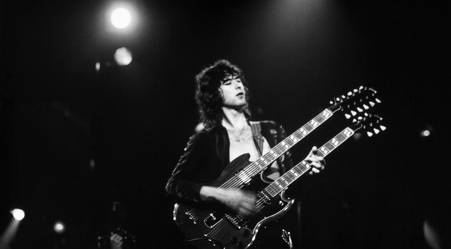 Jimmy Page's Gear - The Greatest Guitarists of All Time