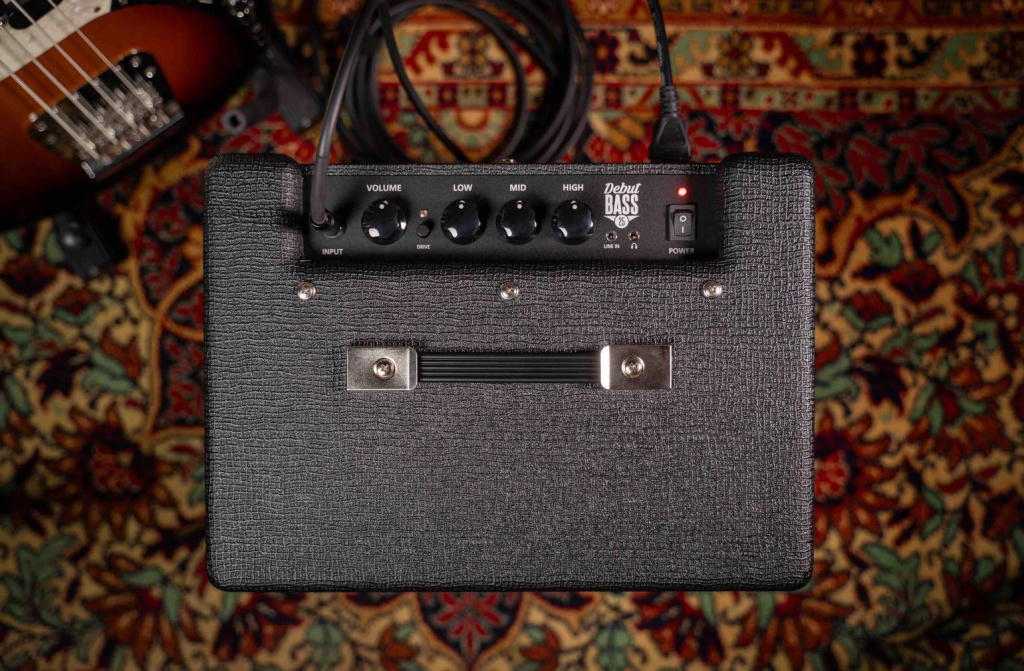 Panneau de commande du Debut Bass 25