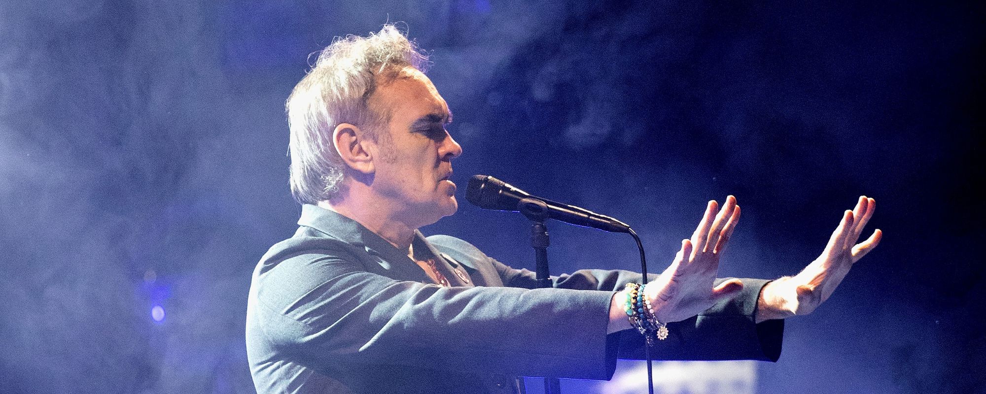 Le rocker des années 80 démarre 2026 avec davantage de spectacles annulés