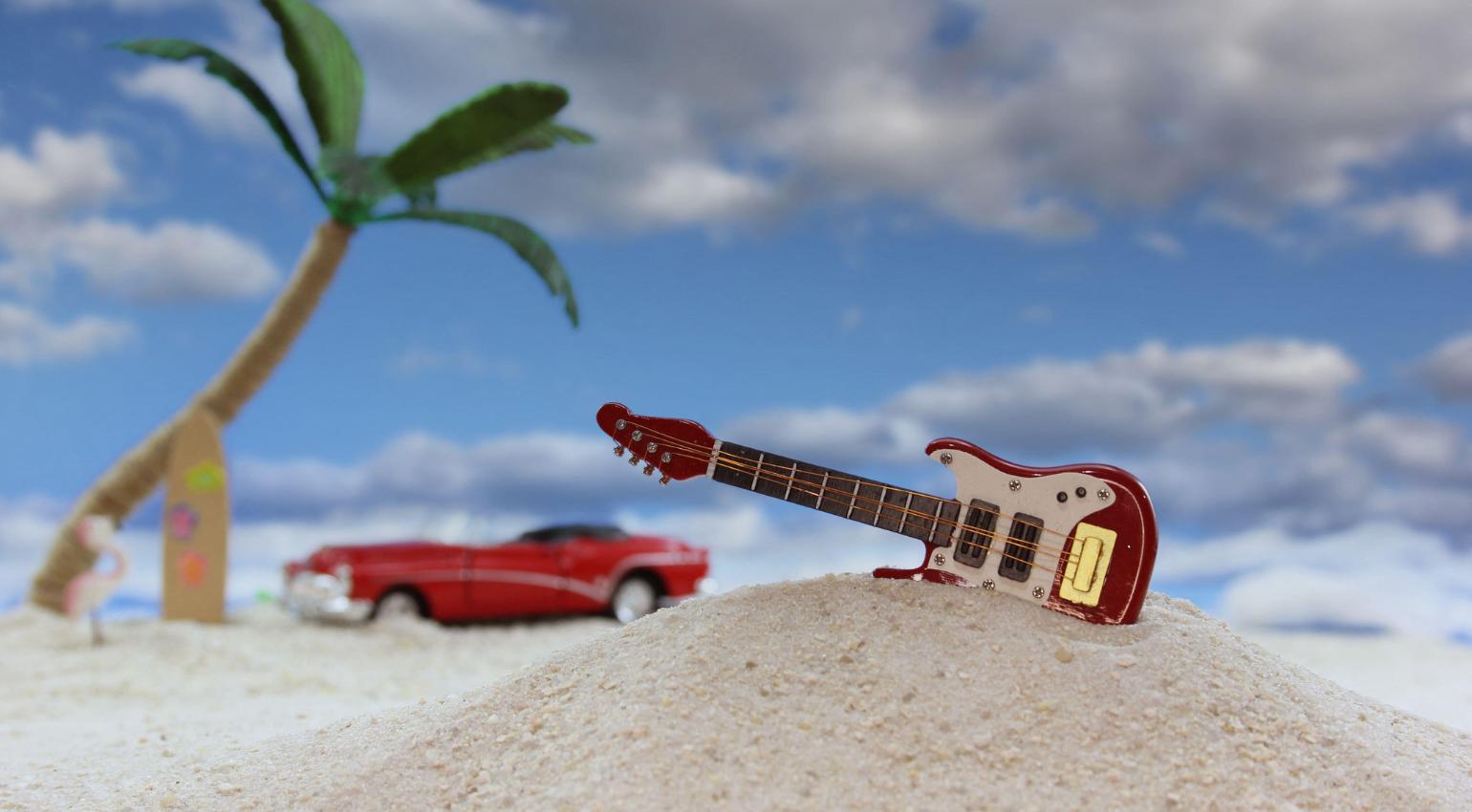 The Best Surf Guitar Gear: Everything You Need for that Summer Sound