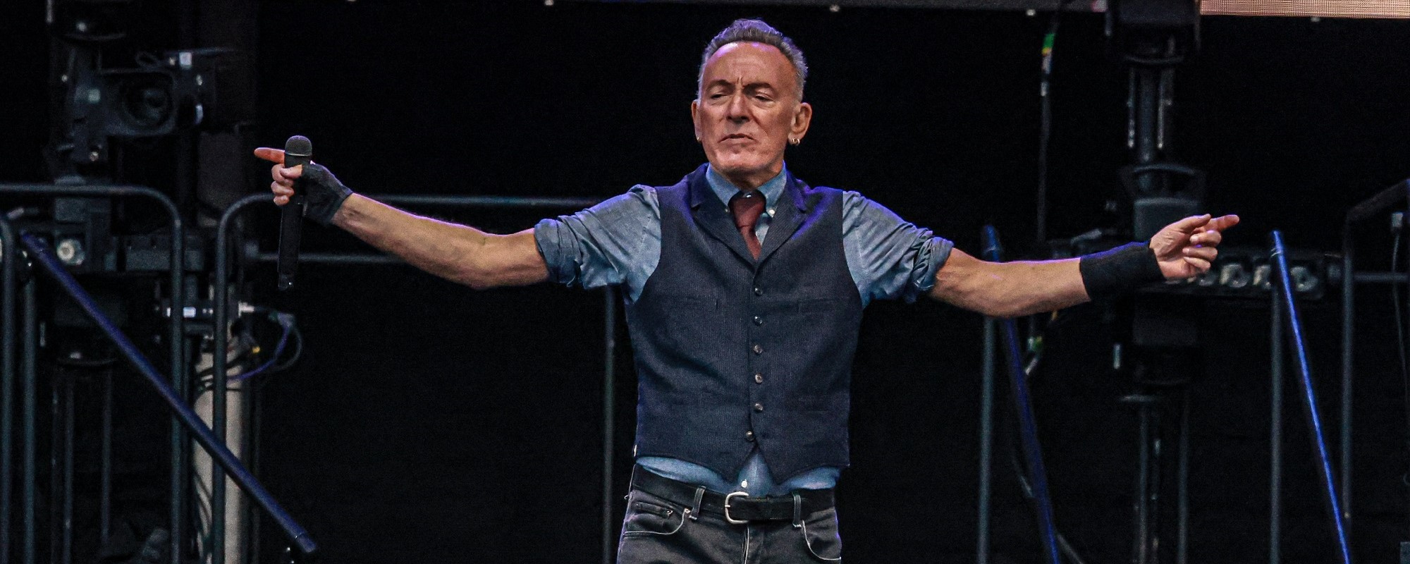 Bruce Springsteen est sur le point de sortir une reprise de « A Rainy Night In Soho » des Pogues en hommage au regretté Shane MacGowan