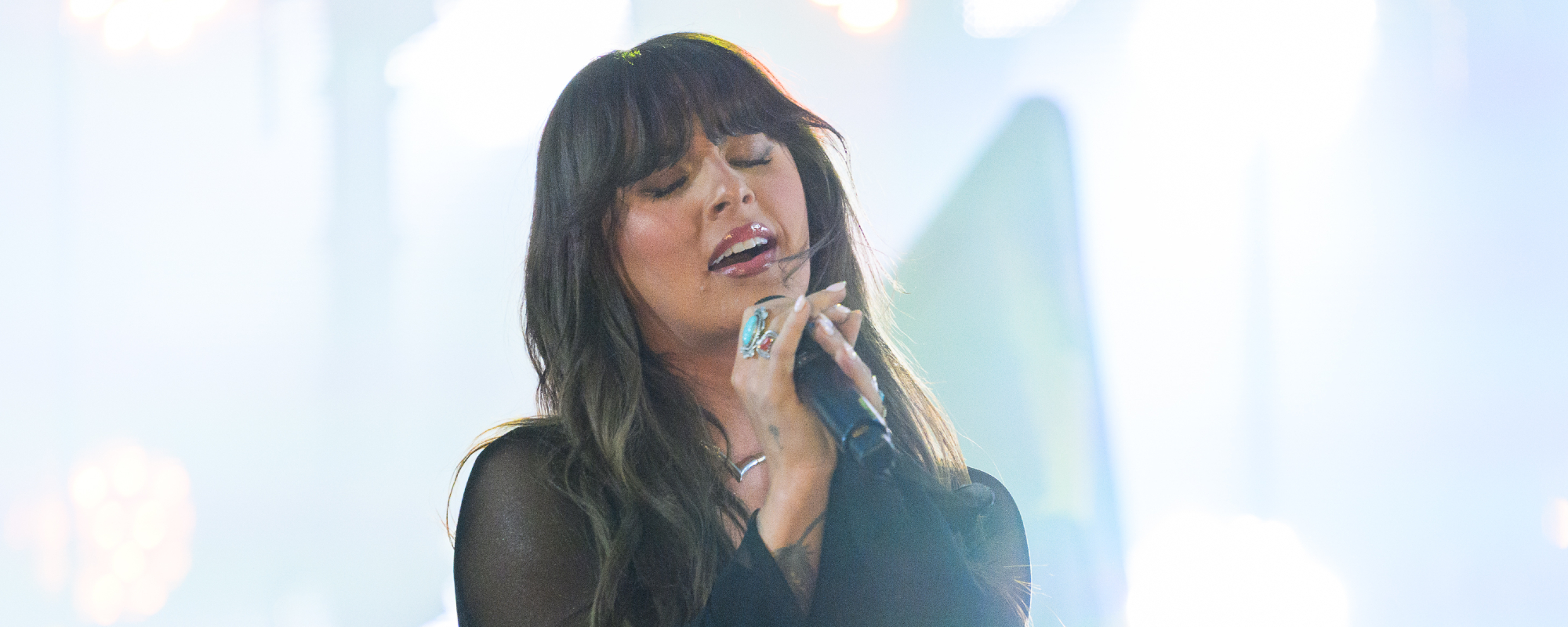 Ella Langley présente une nouvelle chanson « Something Simple » pendant le set SXSW – et le hit n°1 est écrit partout