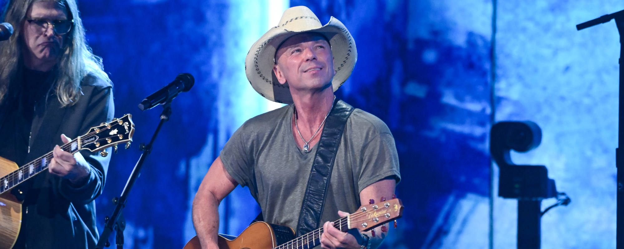 Kenny Chesney cofonde un nouveau label et rejoint le groupe en tant qu'artiste phare