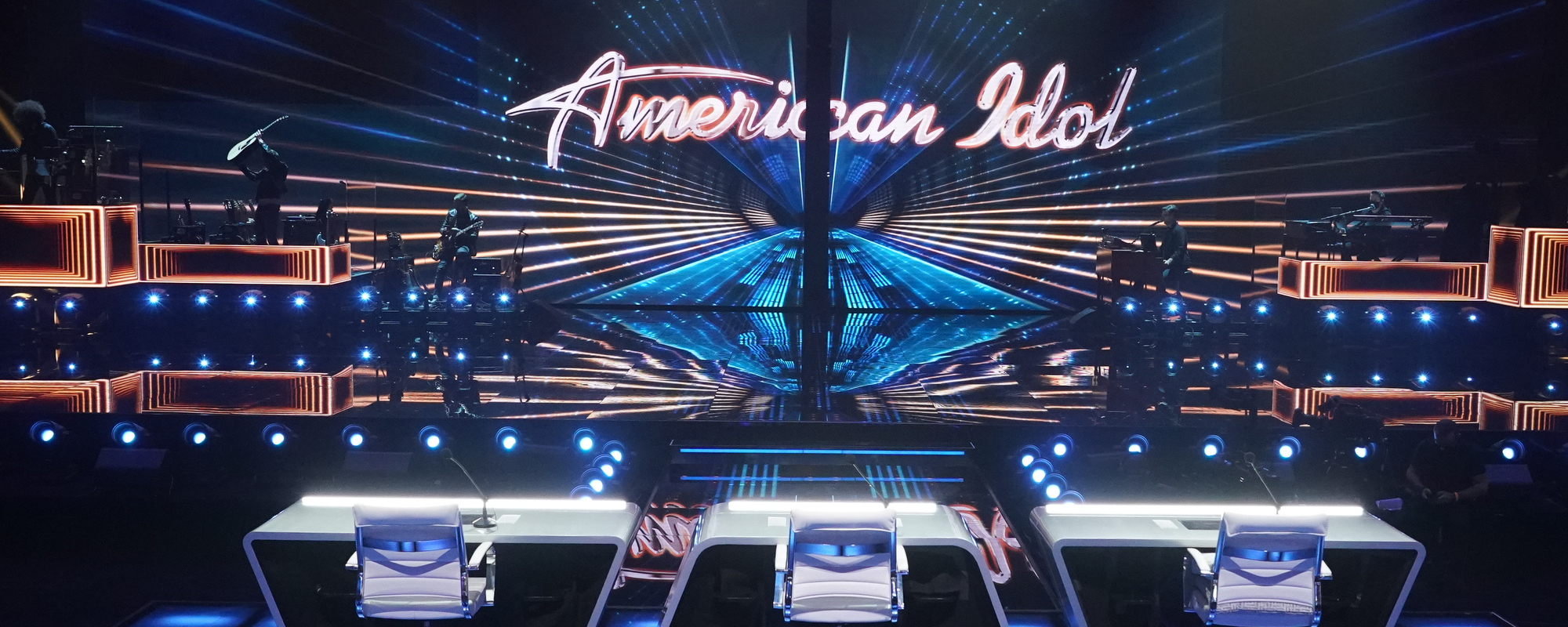 La star d'American Idol quitte la série pour être avec son nouveau-né aux prises avec un diagnostic potentiellement mortel