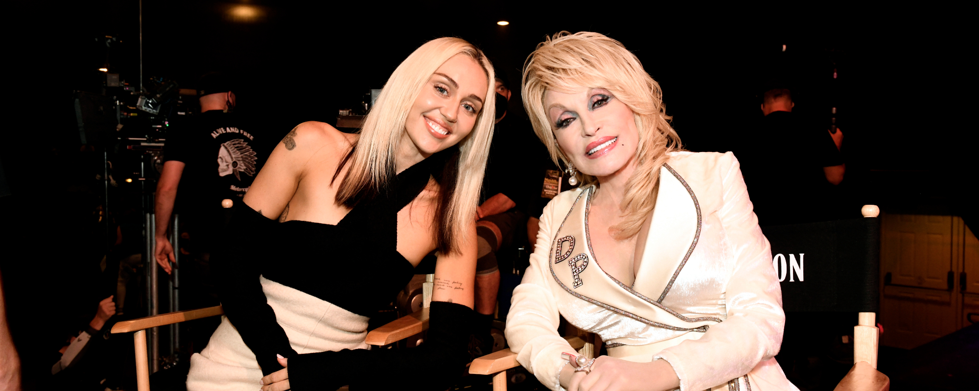 Miley Cyrus révèle la « terrible habitude » qu’elle a apprise de Dolly Parton