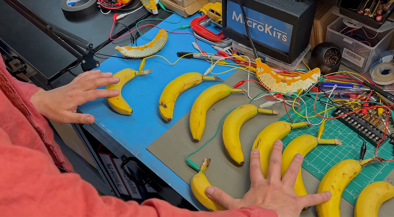 MicroKits Banan-a-Synth teaser