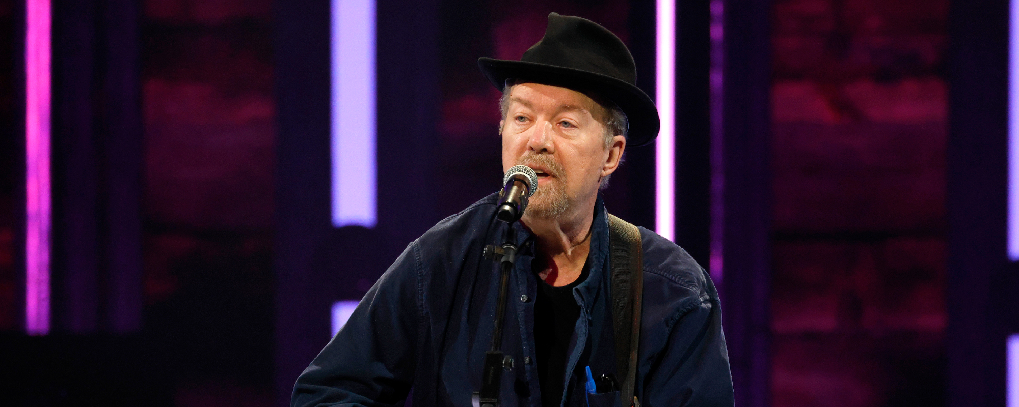 L'auteur-compositeur country légendaire derrière « The Gambler » de Kenny Rogers est décédé : RIP Don Schlitz