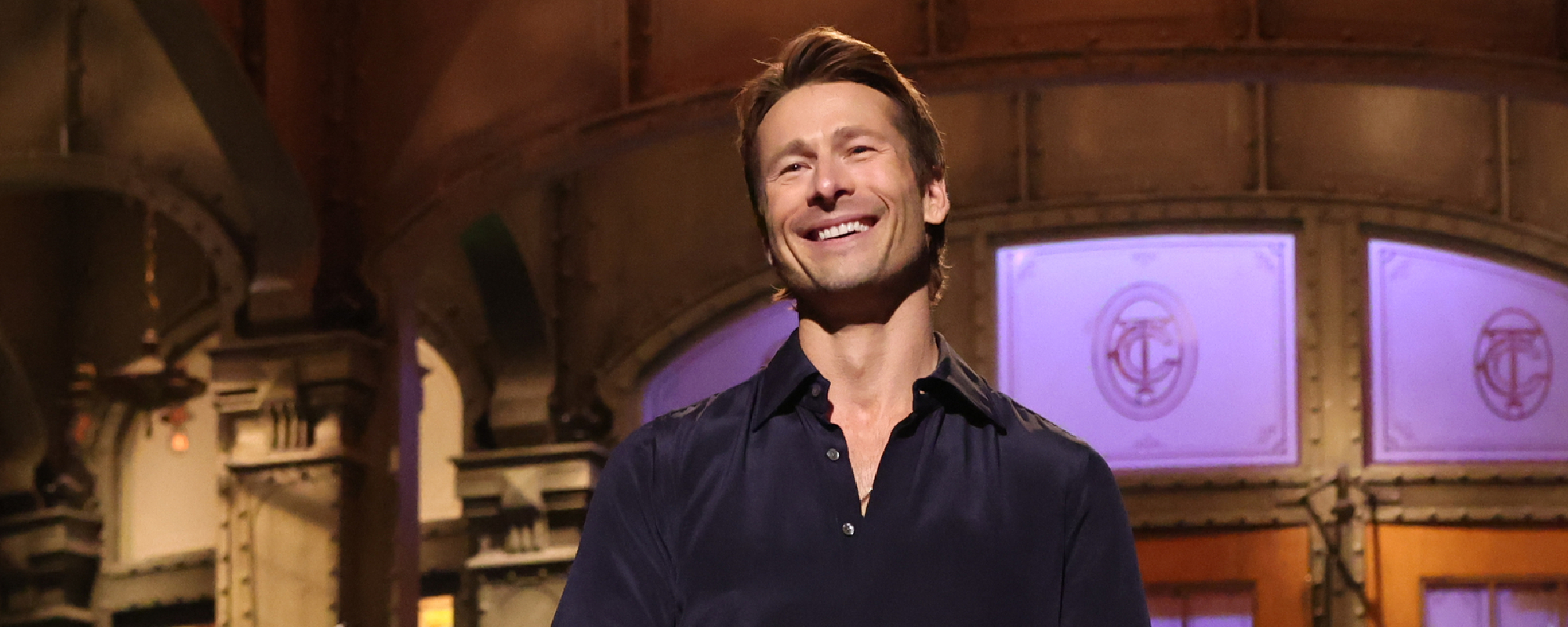 Le film de comédie country de Glen Powell prend forme avec un titre officiel