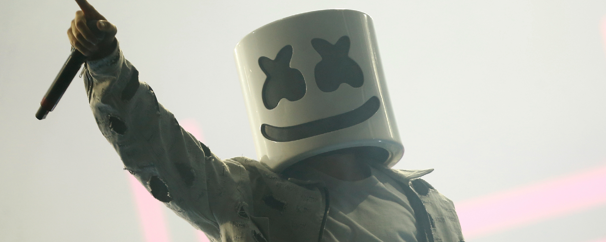 Le fils d'une icône country des années 90 vient de sortir un banger EDM country avec une ode à Conway Twitty